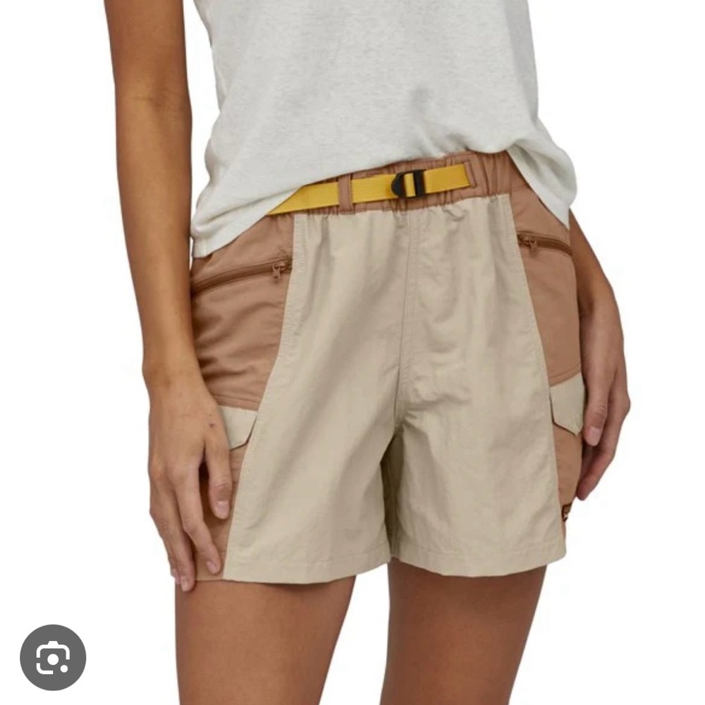 Patagonia Women's Cargo Shorts - Beige and Brown